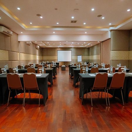 Praja Hotel Denpasar Esterno foto