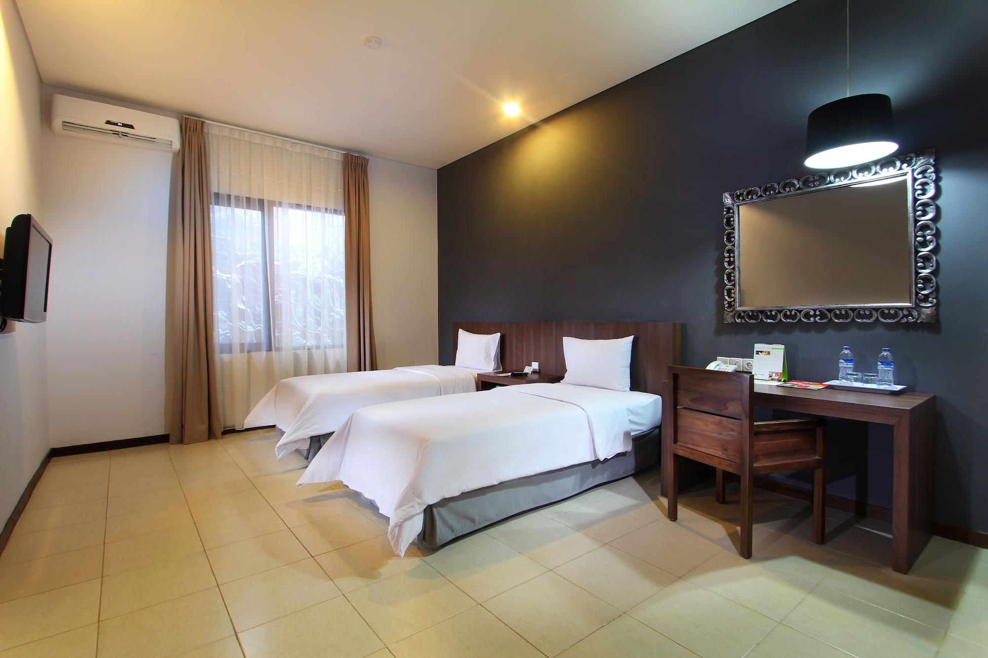 Praja Hotel Denpasar Esterno foto