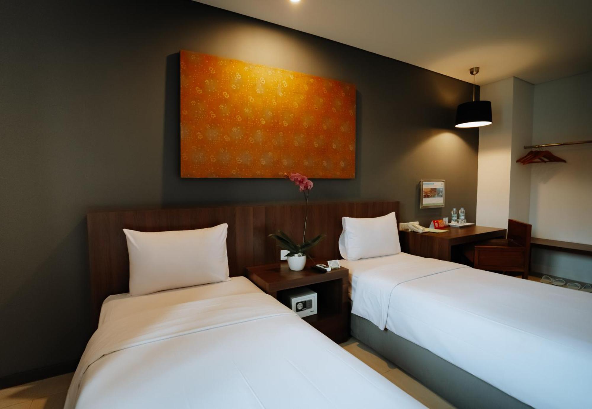 Praja Hotel Denpasar Esterno foto