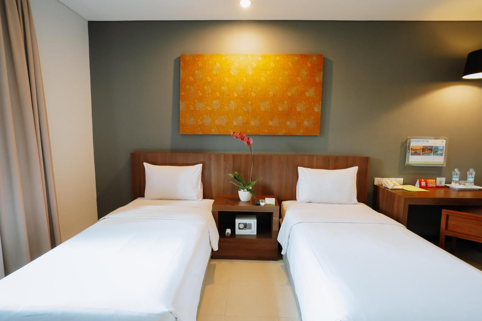 Praja Hotel Denpasar Esterno foto