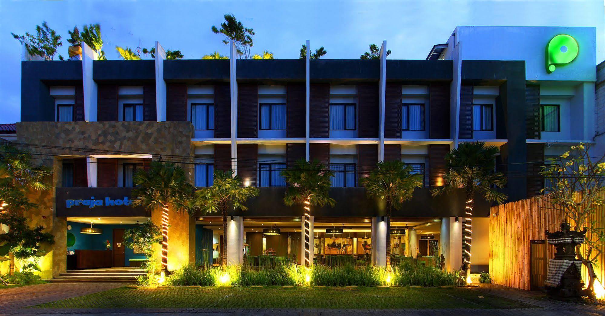 Praja Hotel Denpasar Esterno foto