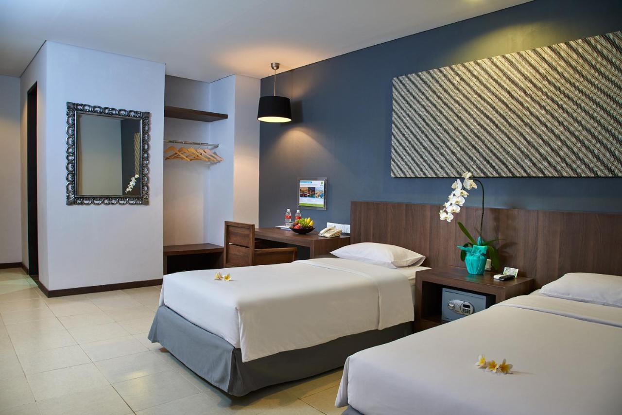 Praja Hotel Denpasar Esterno foto